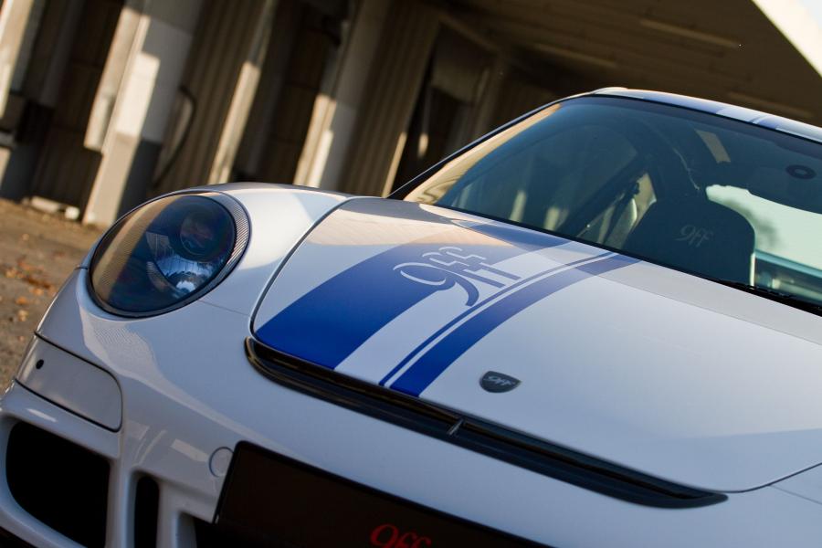  Porsche 911 GTurbo R by 9ff 2012 года  (фото 11 из 30)